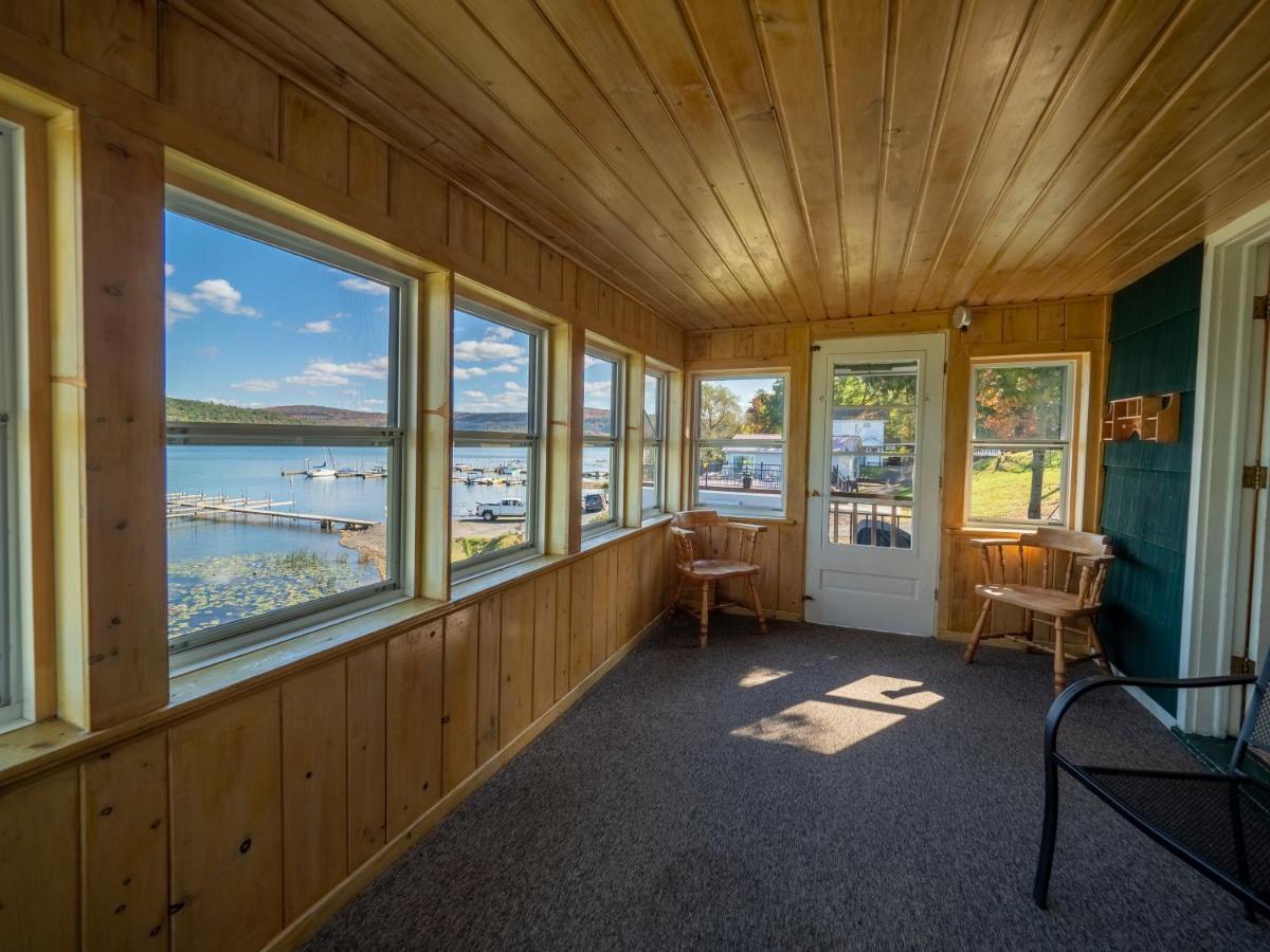 Lake 'N Pines Motel Куперстаун Экстерьер фото